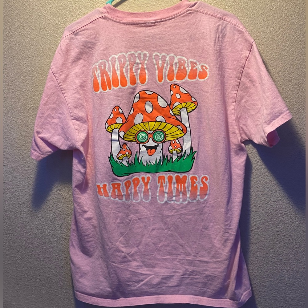 Eight brand mushroom tee